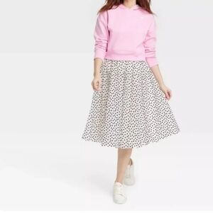 NWT Tulle Heart Skirt Sz S